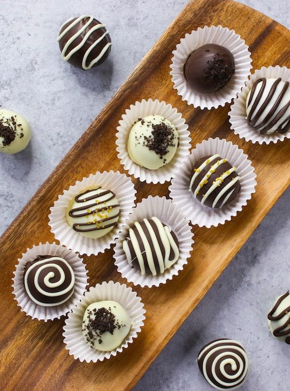 SUPER EASY Oreo Balls with Just 3 Simple Ingredients !!! (VIDEO ...