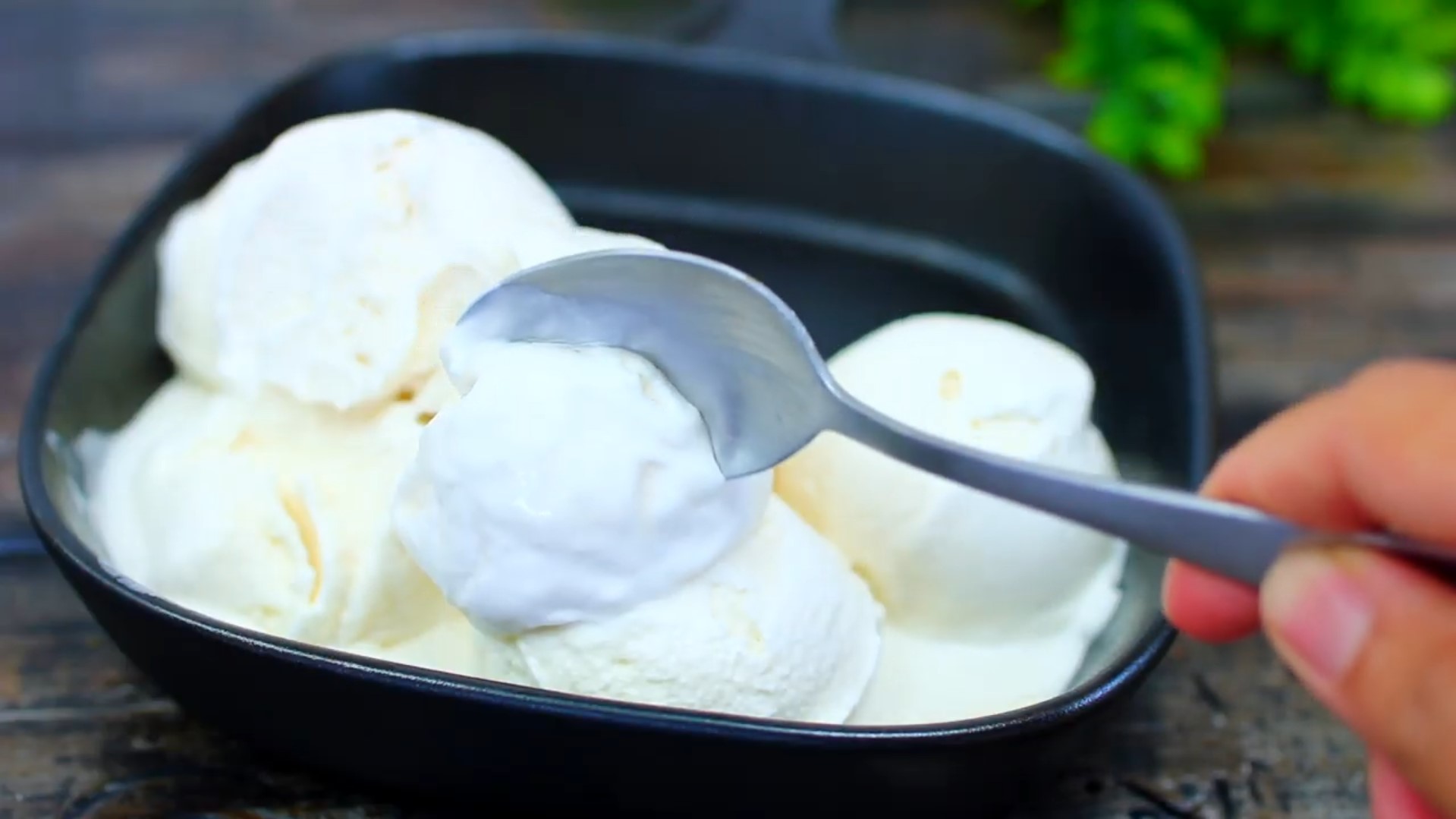 No Fridge Homemade Ice Cream in 5 Minutes